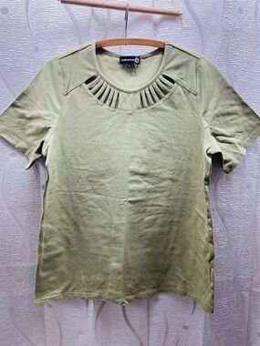 Claire France Top Womens 1X Olive Green Excellent‎ Cutout Neckline F6T767C